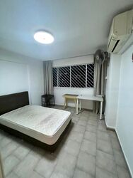 Blk 216 Jurong East Street 21 (Jurong East), HDB Executive #496734621